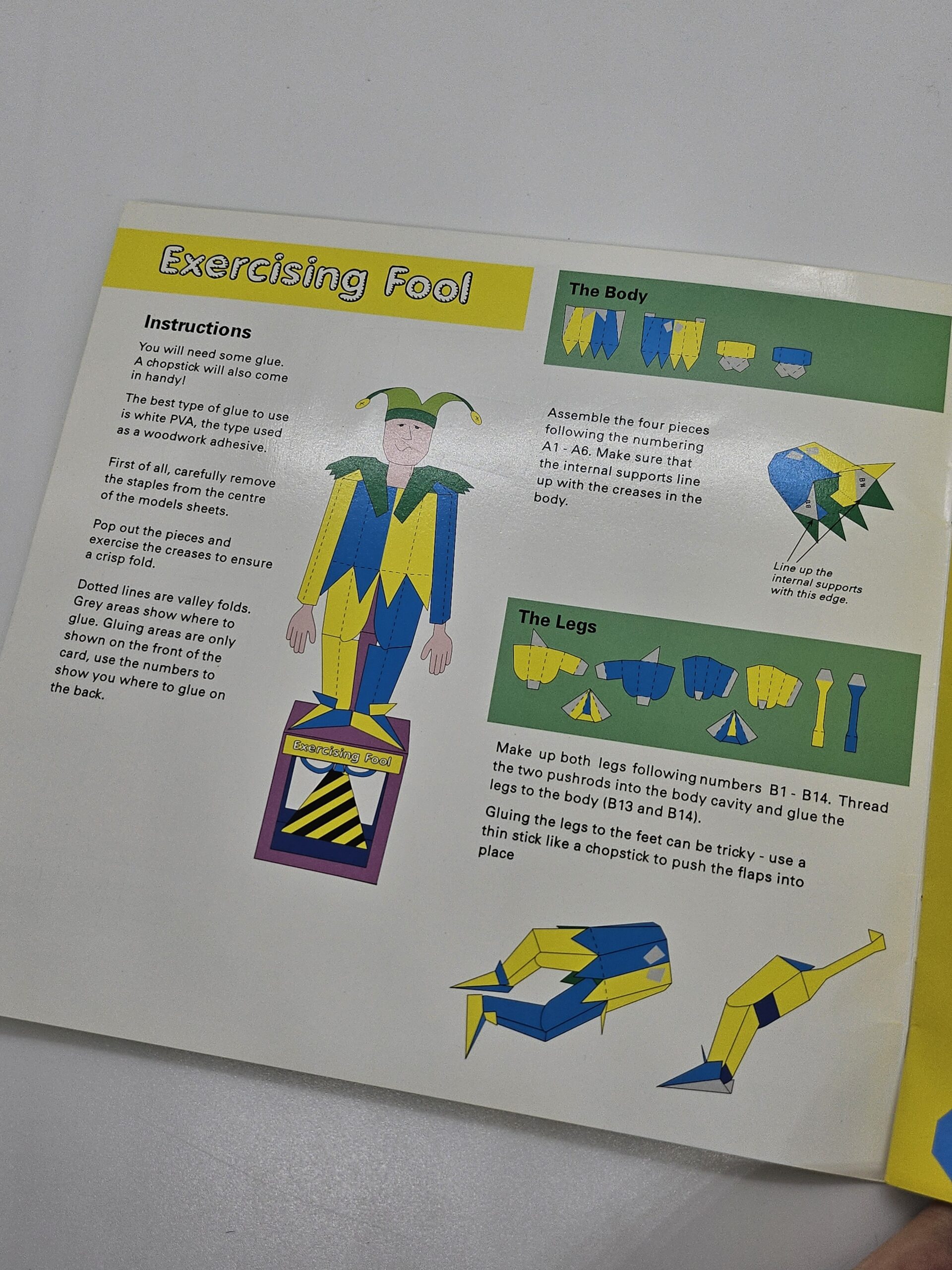 Bastelset: "Exercising Fool" Papier-Maschine – Bild 7